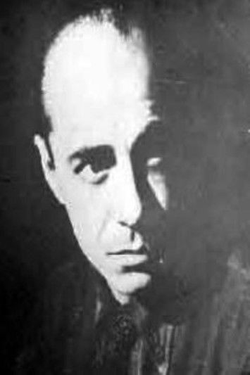 Antonio Momplet - director portrait