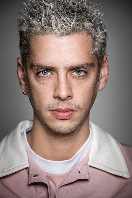 Eduardo Casanova - director portrait