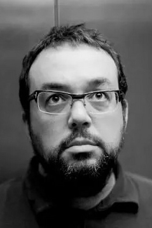 Gabe Ibáñez - director portrait