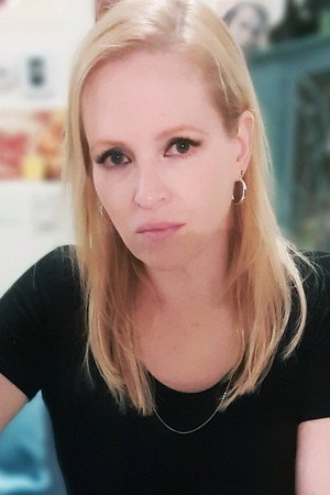 Izabel Grondin - director portrait