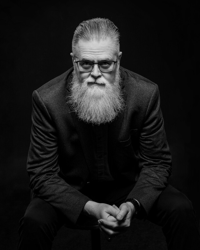 Lar Collicott - director portrait