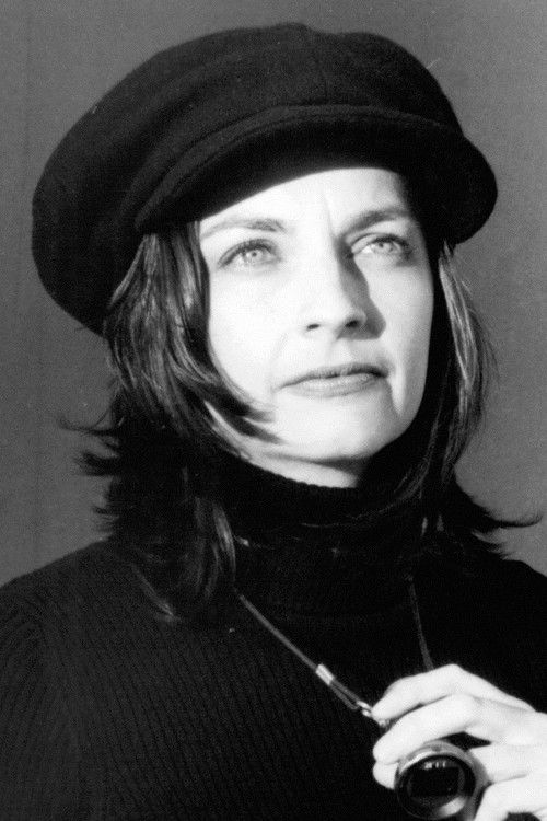 Lynne Stopkewich - director portrait