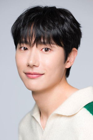 SHIN Yoo-jeong - director portrait