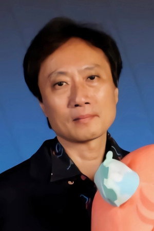 Yasuhiro Aoki - director portrait