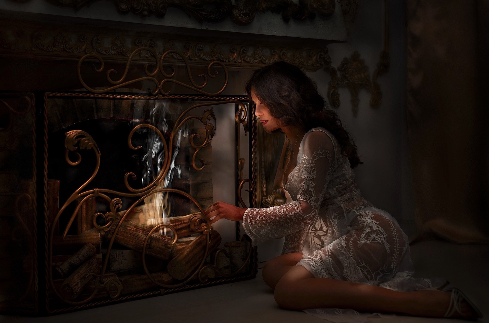 The dolls come to life at midnight