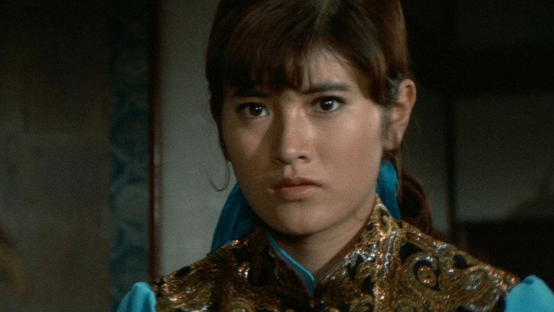 Sister Street Fighter: Hanging by a Thread