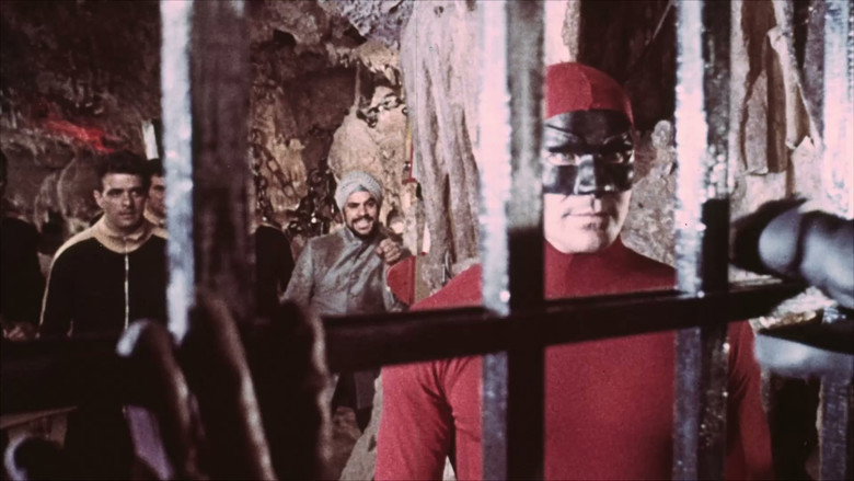 Superargo and the Faceless Giants